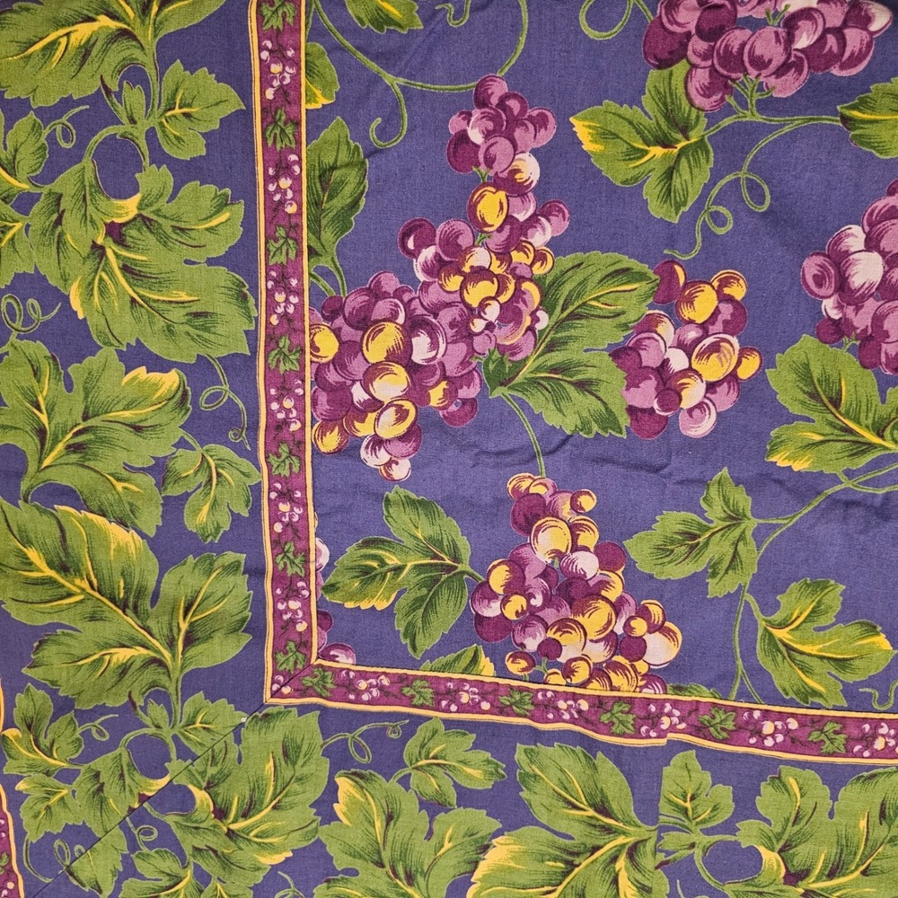 World Market Purple Grape Print Cotton Tablecloth and 9 Napkin Set Vintage